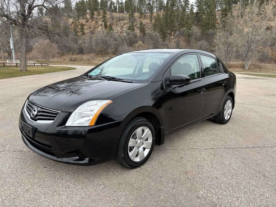 2010 Nissan Sentra 6th Gen - Image 2 of 31