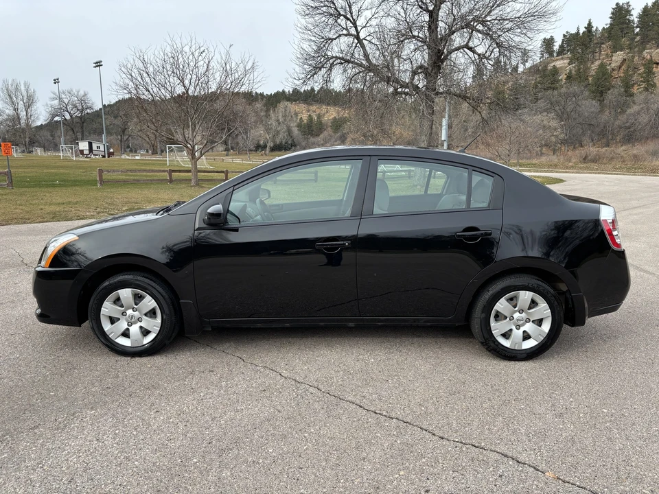 2010 Nissan Sentra 6th Gen - Image 9 of 31