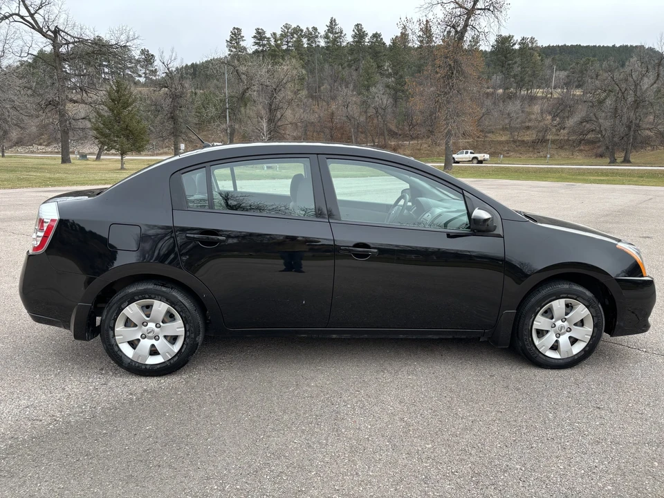 2010 Nissan Sentra 6th Gen - Image 5 of 31