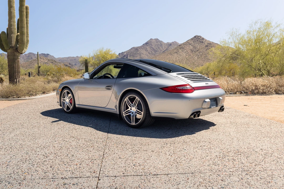 2010 Porsche 997 Targa - Image 10 of 31