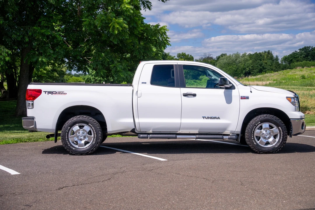 2010 Toyota Tundra 2nd Gen - Image 7 of 31
