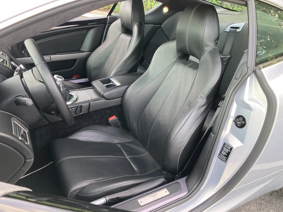 2011 Aston Martin DB9 - Image 19 of 31