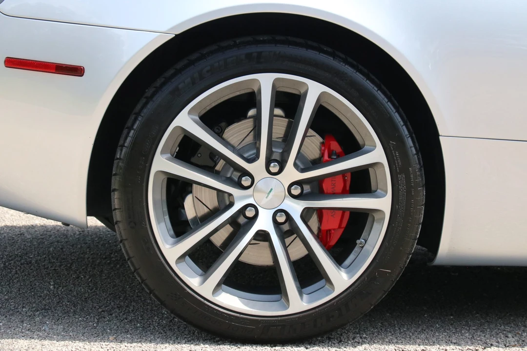 2011 Aston Martin DB9 - Image 16 of 31