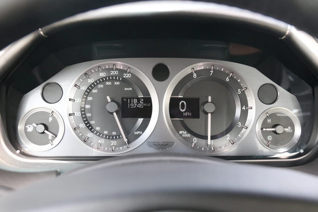 2011 Aston Martin DB9 - Image 30 of 31