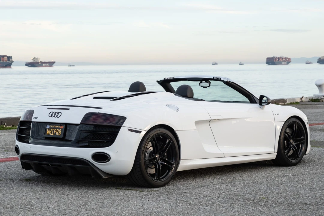 2011 Audi 42 R8 - Image 7 of 31
