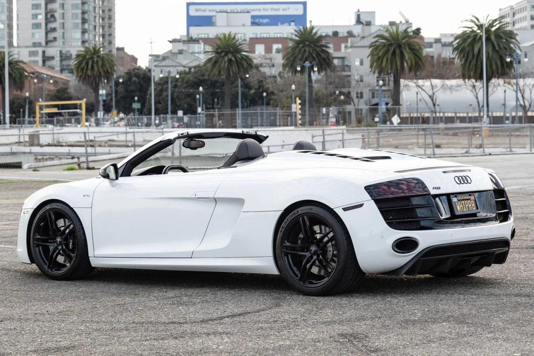 2011 Audi 42 R8 - Image 4 of 31
