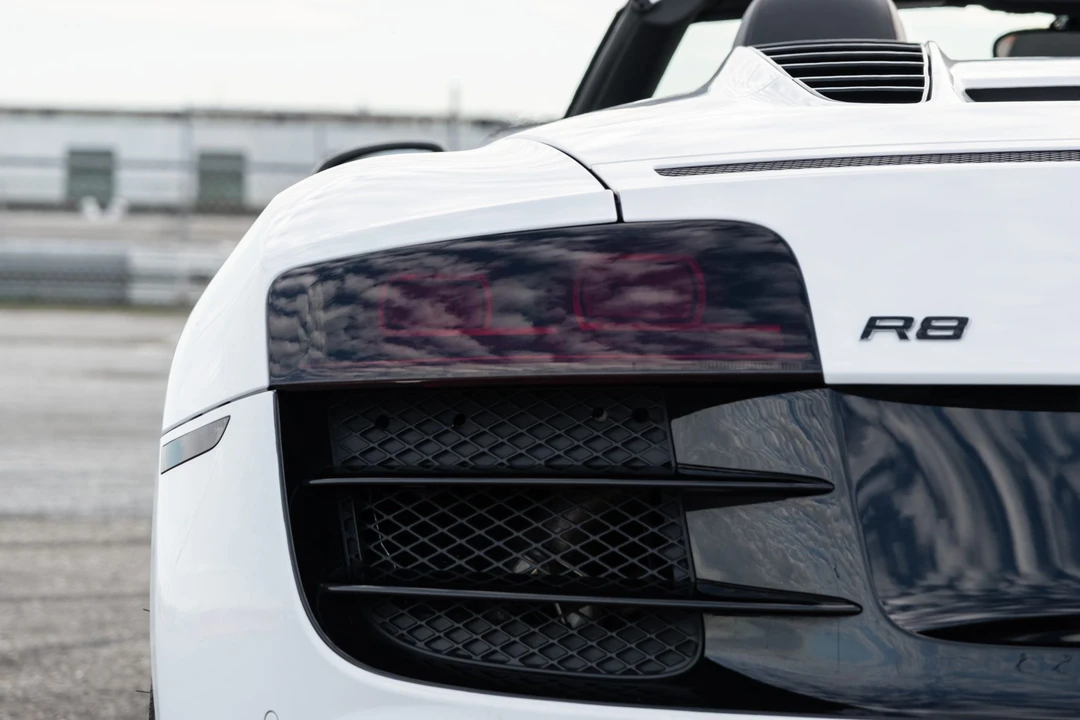 2011 Audi 42 R8 - Image 31 of 31