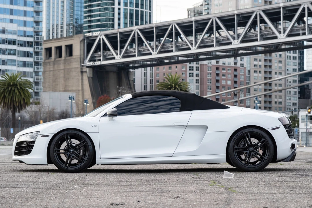 2011 Audi 42 R8 - Image 12 of 31