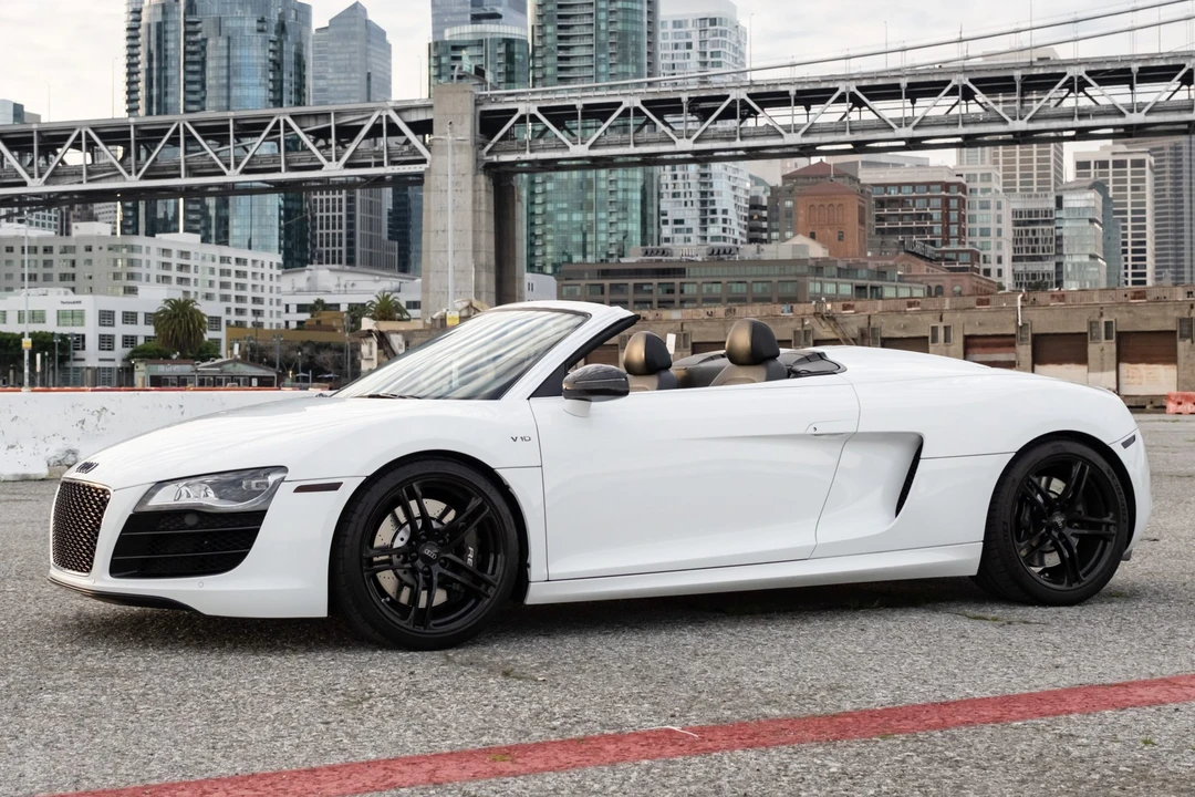 2011 Audi 42 R8 - Image 2 of 31