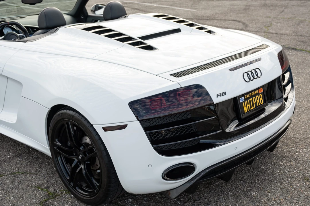2011 Audi 42 R8 - Image 27 of 31