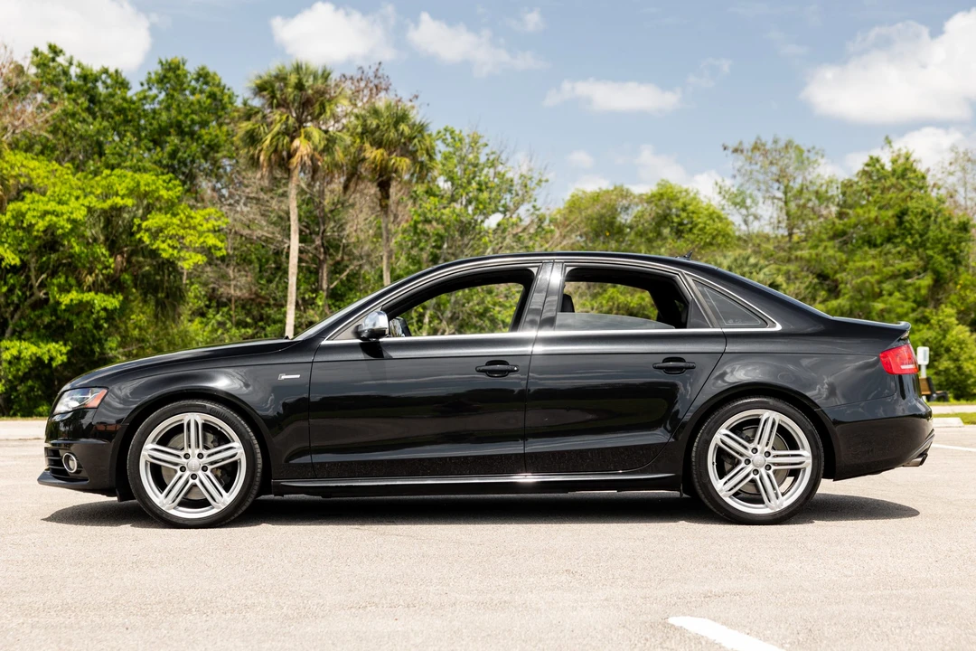 2011 Audi B8 S4 - Image 3 of 31