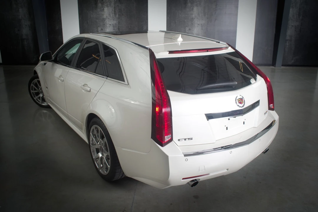 2011 Cadillac CTS-V 2nd Gen - Image 7 of 31