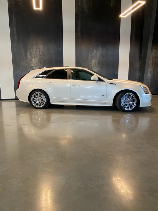 2011 Cadillac CTS-V 2nd Gen - Image 15 of 31