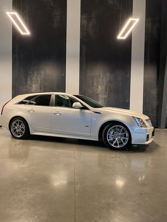 2011 Cadillac CTS-V 2nd Gen - Image 17 of 31