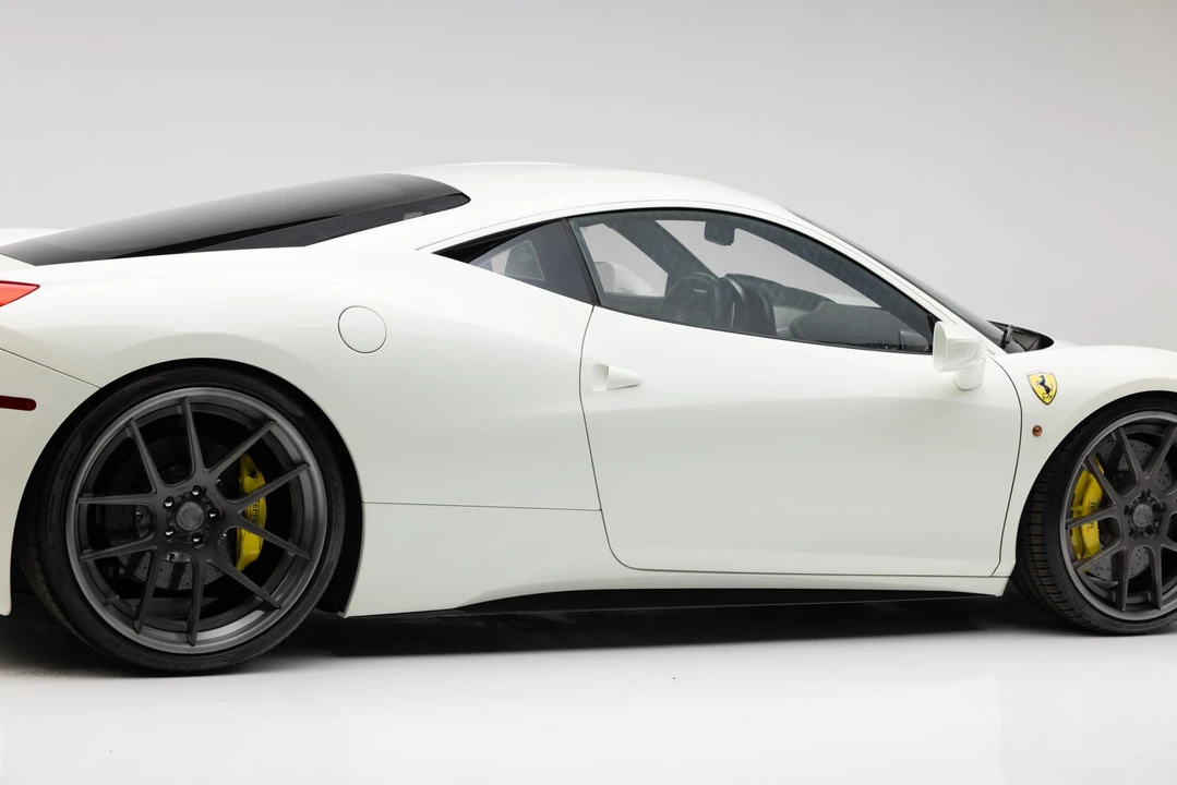 2011 Ferrari 458 Italia - Image 13 of 31