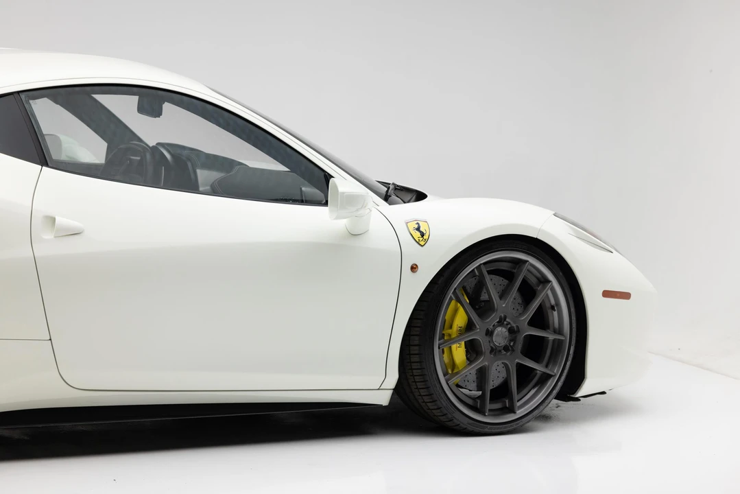 2011 Ferrari 458 Italia - Image 14 of 31