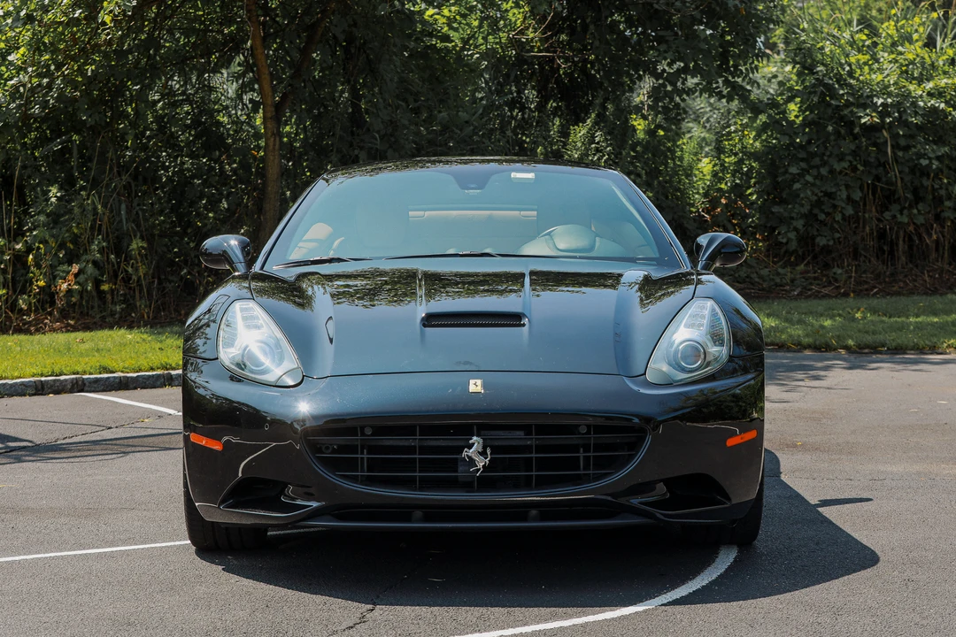 2011 Ferrari California - Image 7 of 31