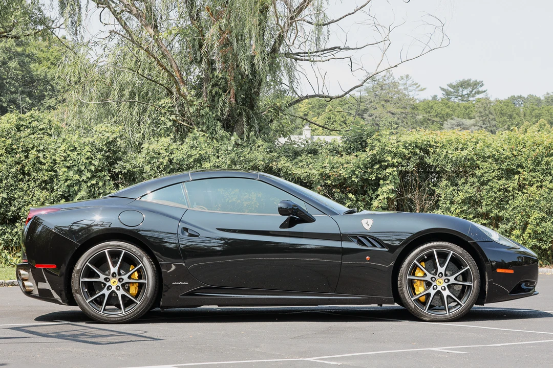 2011 Ferrari California - Image 29 of 31