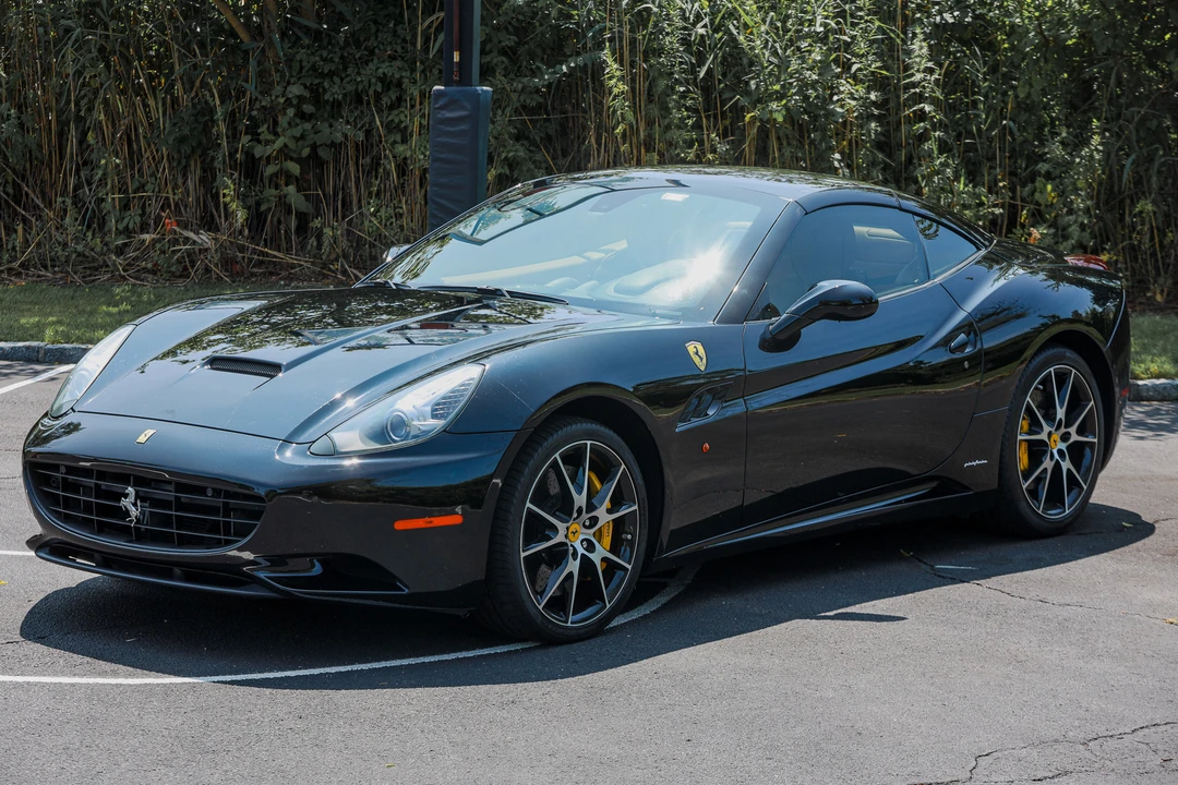 2011 Ferrari California - Image 14 of 31