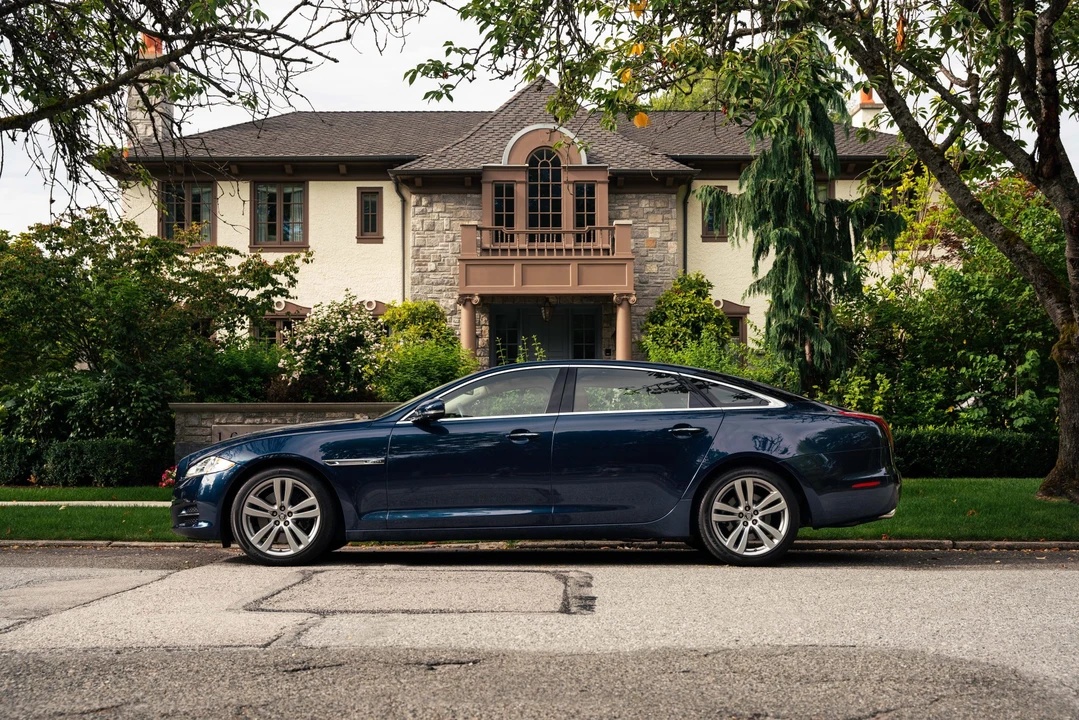 2011 Jaguar X351 XJ - Image 14 of 31