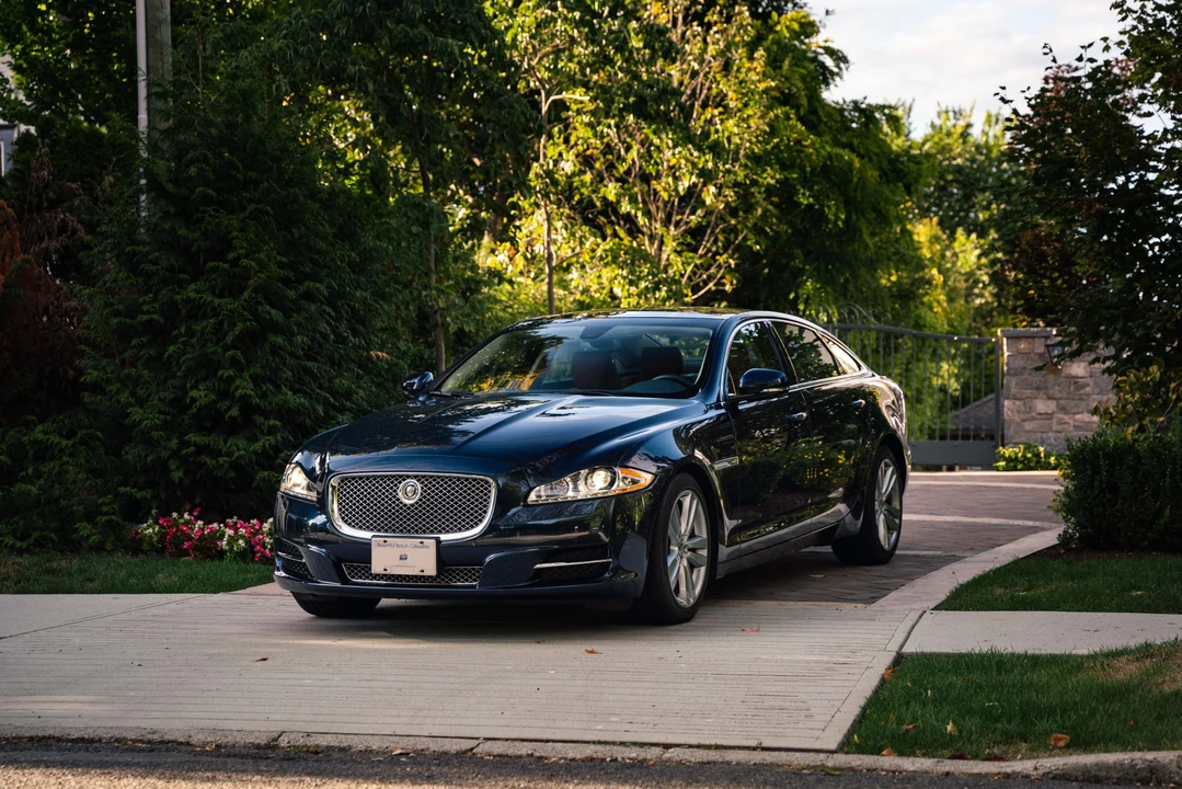 2011 Jaguar X351 XJ - Image 2 of 31