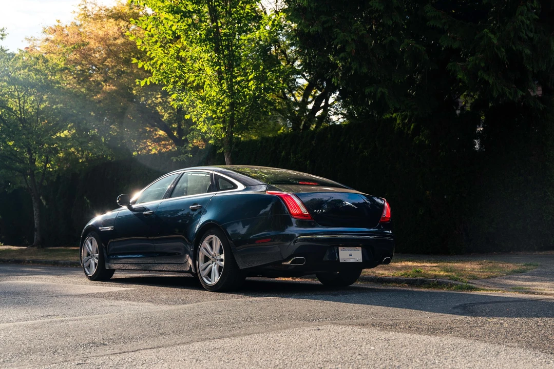 2011 Jaguar X351 XJ - Image 13 of 31