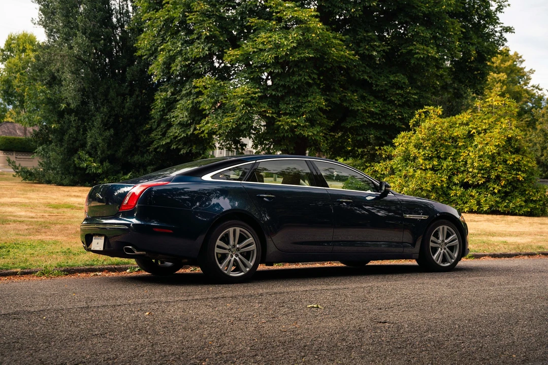 2011 Jaguar X351 XJ - Image 8 of 31