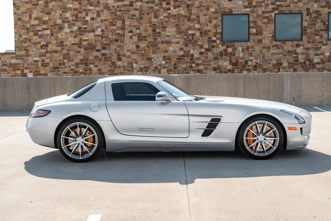 2011 Mercedes-Benz C197 SLS AMG - Image 13 of 31