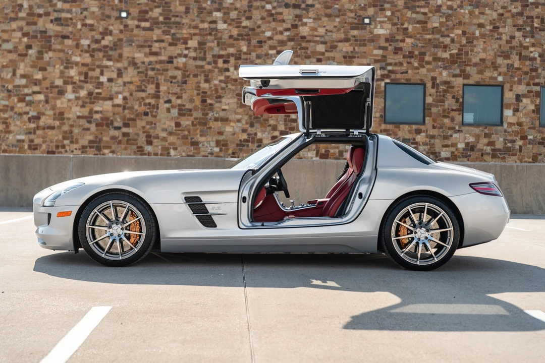 2011 Mercedes-Benz C197 SLS AMG - Image 9 of 31