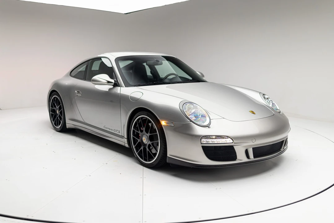 2011 Porsche 997 Carrera GTS - Image 2 of 31