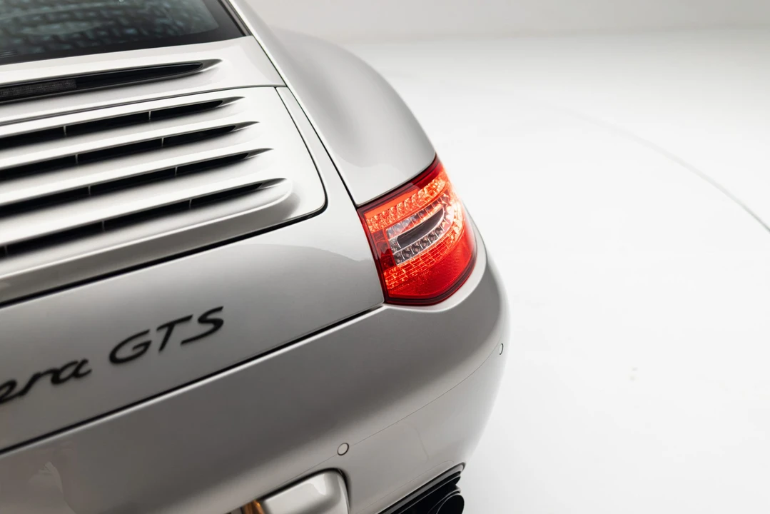 2011 Porsche 997 Carrera GTS - Image 17 of 31
