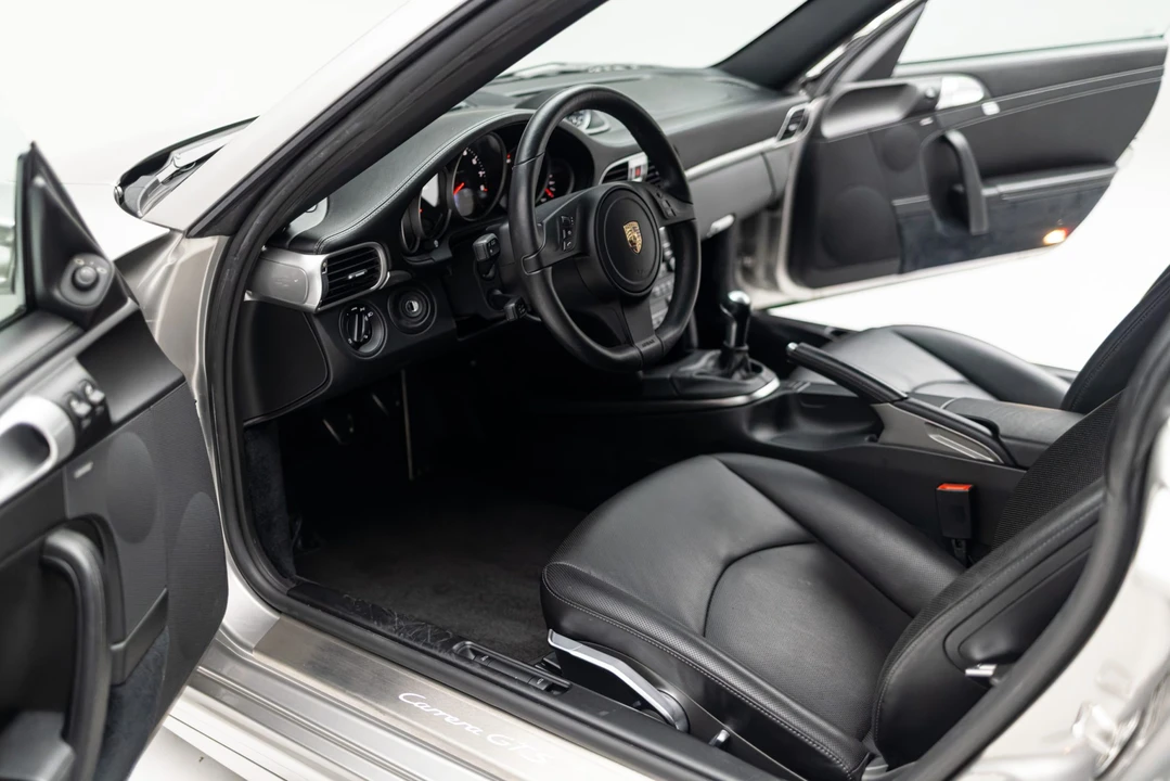 2011 Porsche 997 Carrera GTS - Image 25 of 31