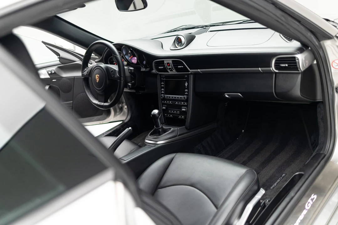 2011 Porsche 997 Carrera GTS - Image 29 of 31