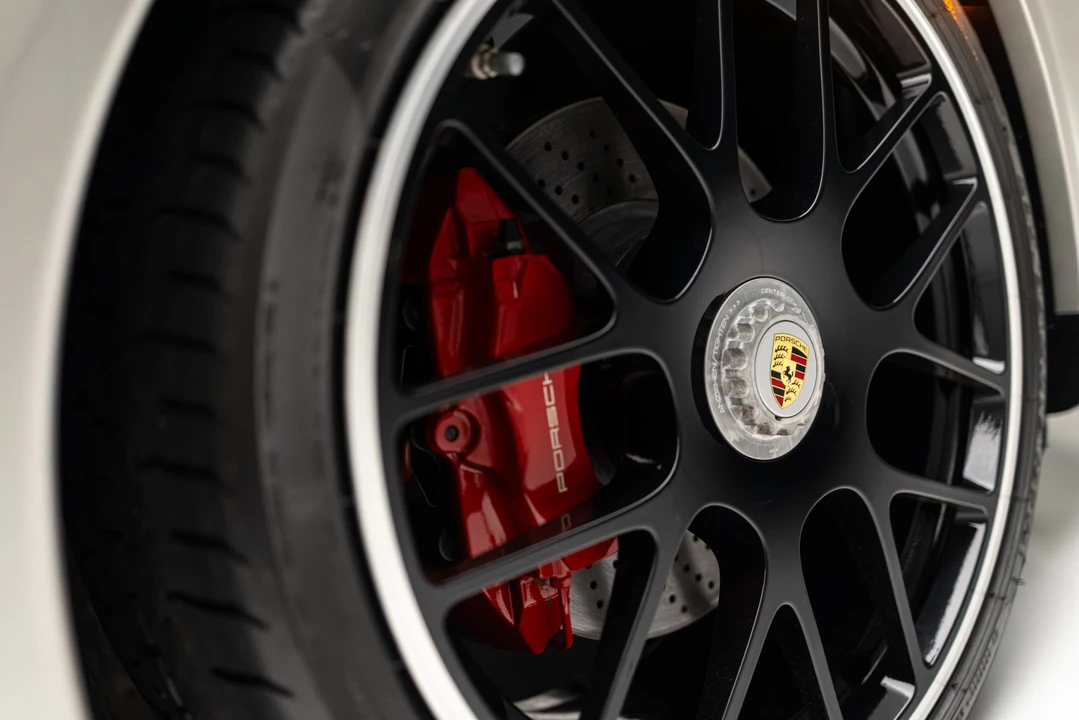 2011 Porsche 997 Carrera GTS - Image 24 of 31