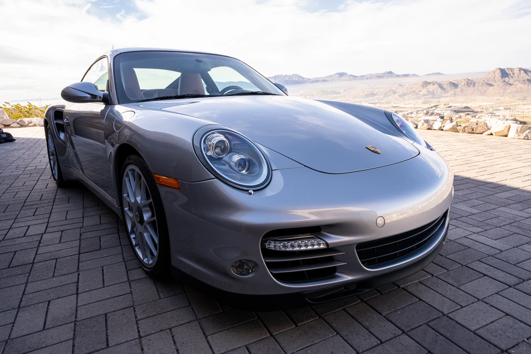 2011 Porsche 997 Turbo S - Image 16 of 31