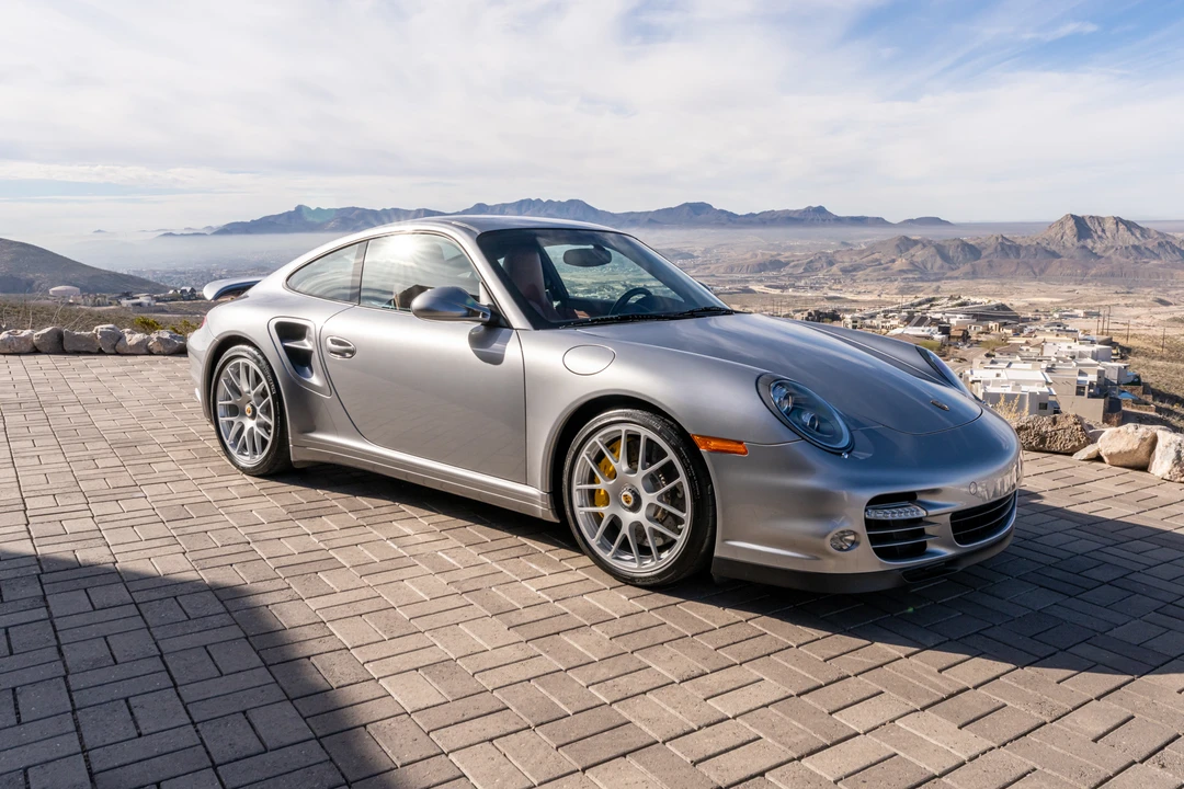 2011 Porsche 997 Turbo S - Image 10 of 31