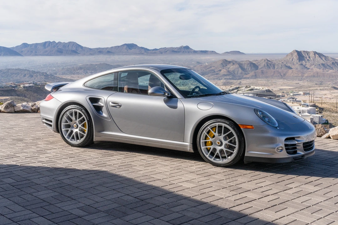2011 Porsche 997 Turbo S - Image 7 of 31