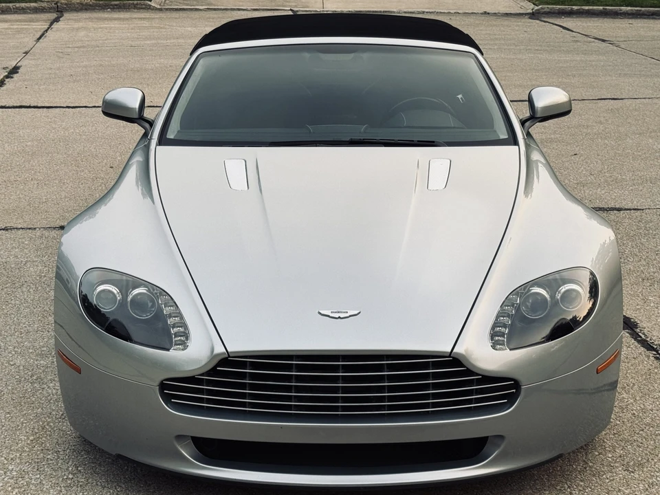 2012 Aston Martin V8 Vantage (2006-2017) - Image 28 of 31