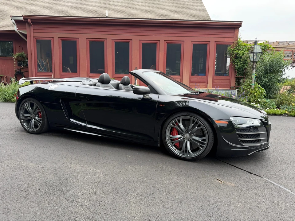 2012 Audi 42 R8 - Image 9 of 31