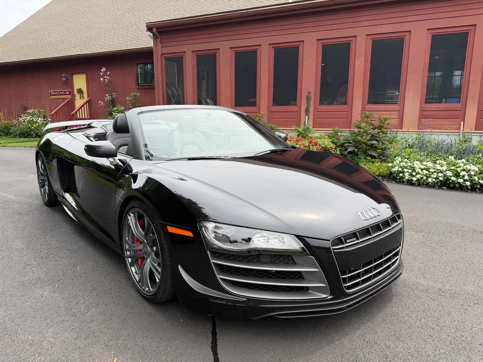 2012 Audi 42 R8 - Image 6 of 31