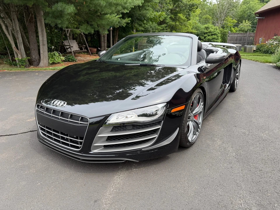 2012 Audi 42 R8 - Image 4 of 31