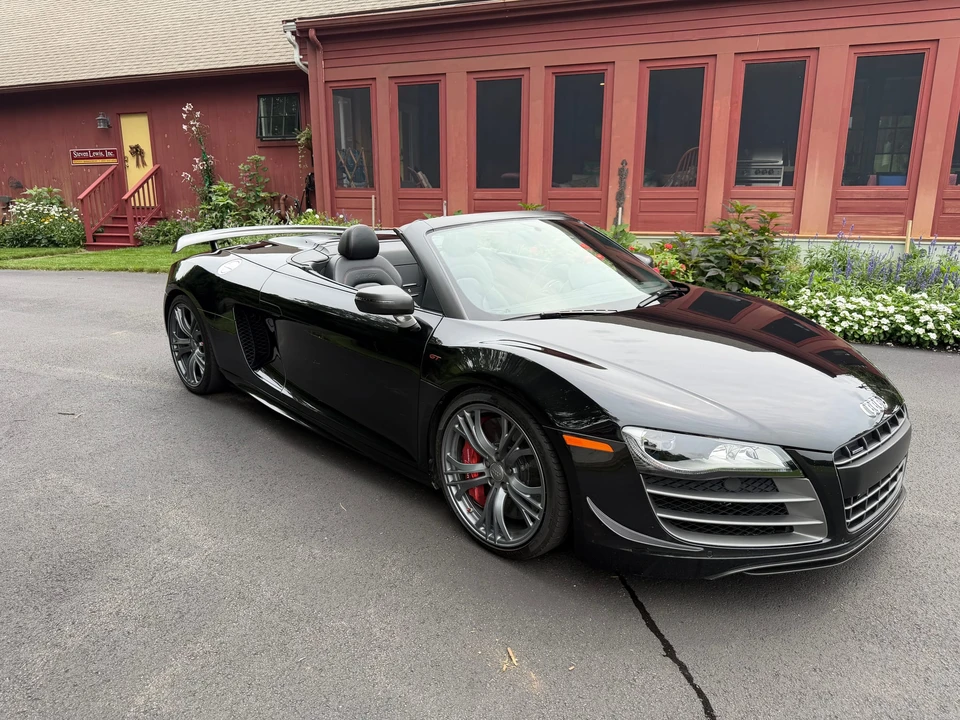 2012 Audi 42 R8 - Image 7 of 31