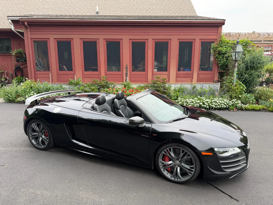 2012 Audi 42 R8 - Image 8 of 31