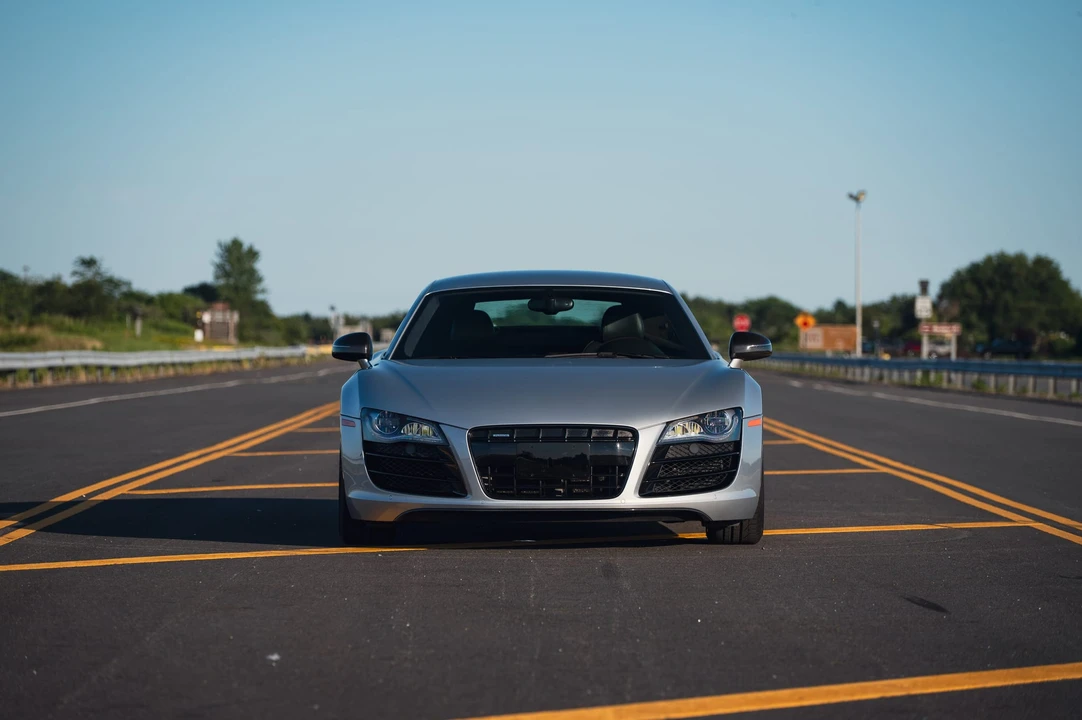 2012 Audi 42 R8 - Image 9 of 31