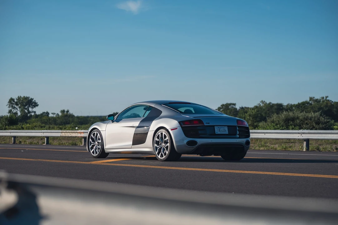 2012 Audi 42 R8 - Image 24 of 31