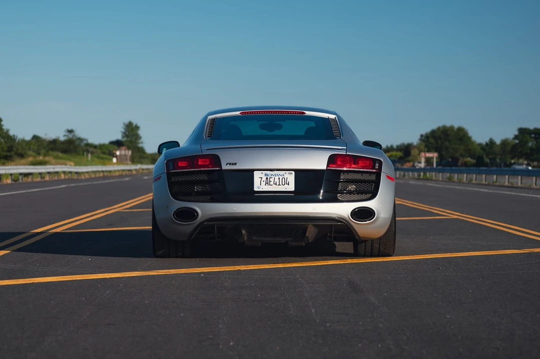 2012 Audi 42 R8 - Image 27 of 31