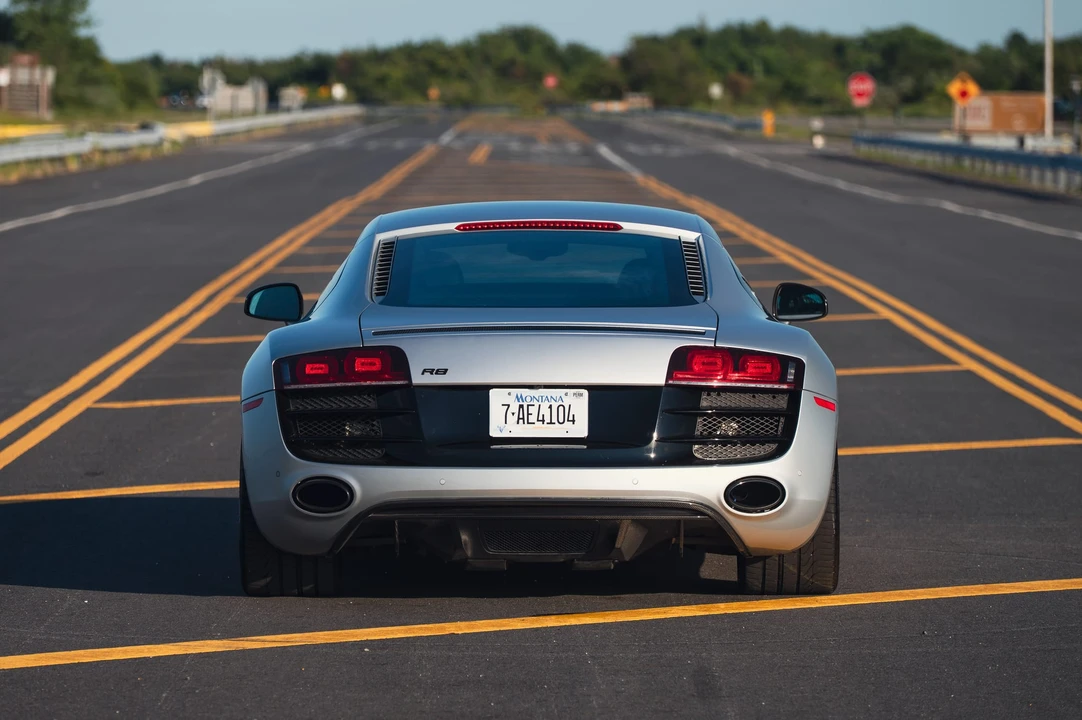 2012 Audi 42 R8 - Image 30 of 31