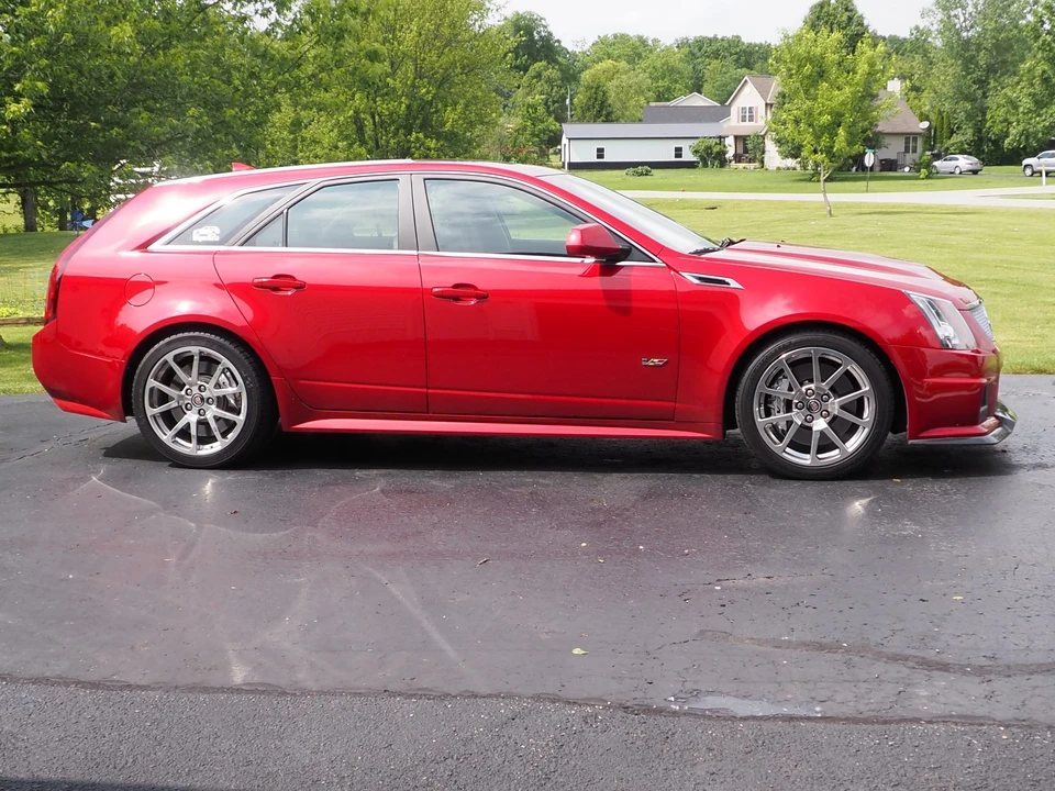 2012 Cadillac CTS-V 2nd Gen - Image 9 of 31