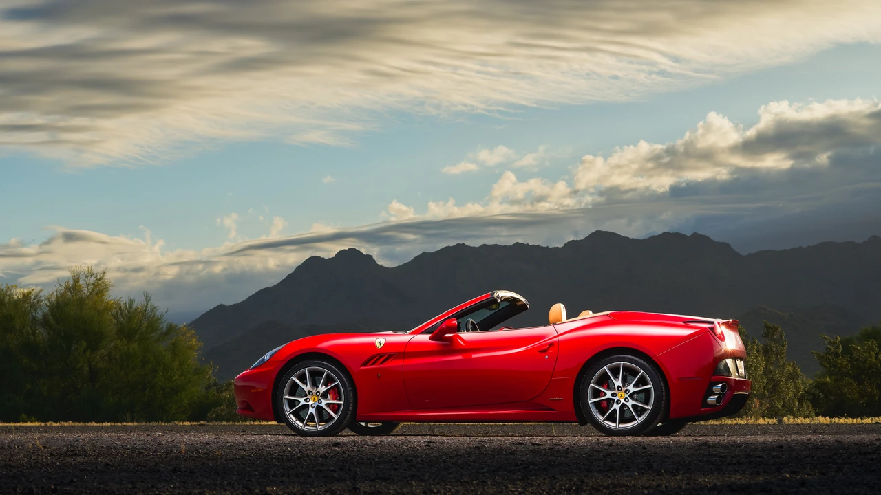 2012 Ferrari California - Image 4 of 31