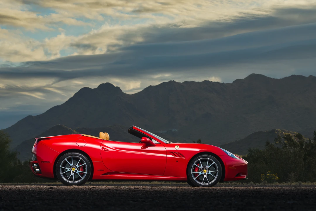 2012 Ferrari California - Image 14 of 31